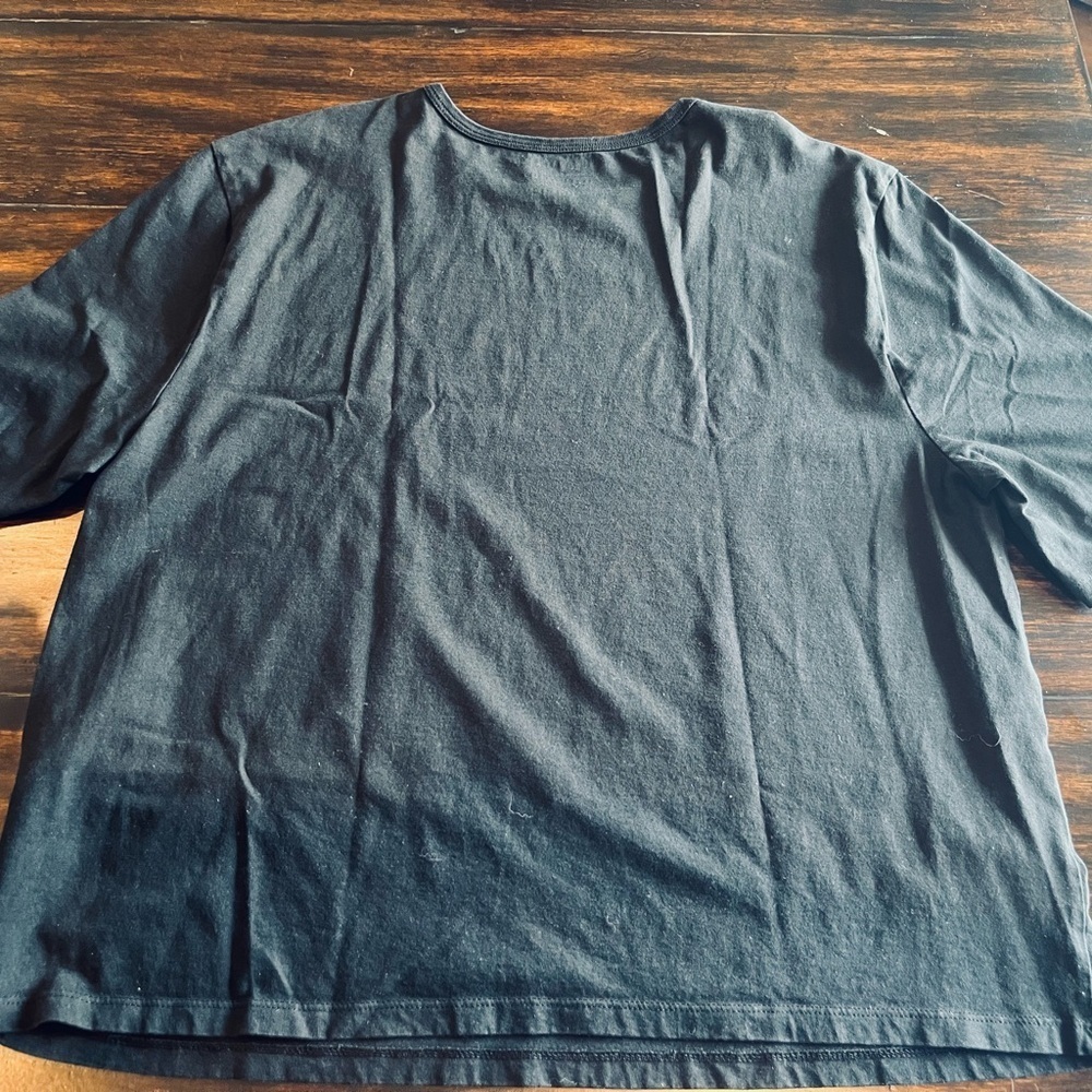 Banana Republic Men's black organic short Sleeve Tee - Picture 3 of 5